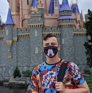 Meet your Posher, Zachary